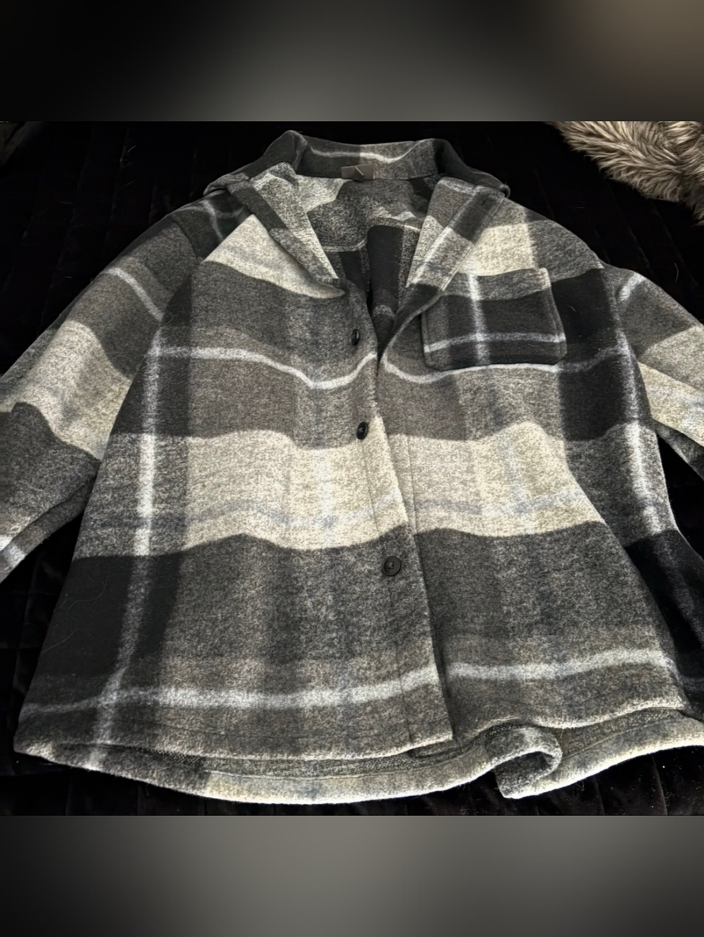 H&M Gray & Cream Plaid Utility Shacket